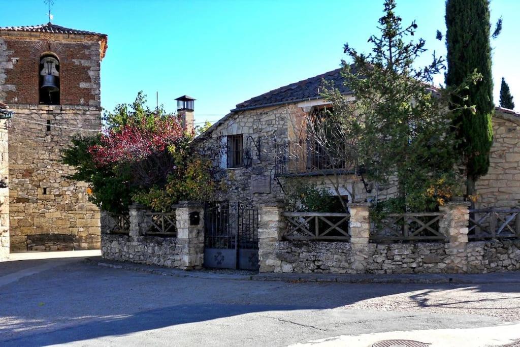 Casa Florentino Casa Centenaria Torre Val De San Pedro Eksteriør billede