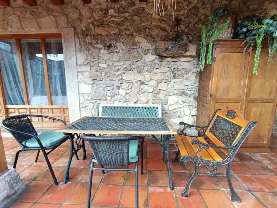 Casa Florentino Casa Centenaria Torre Val De San Pedro Eksteriør billede
