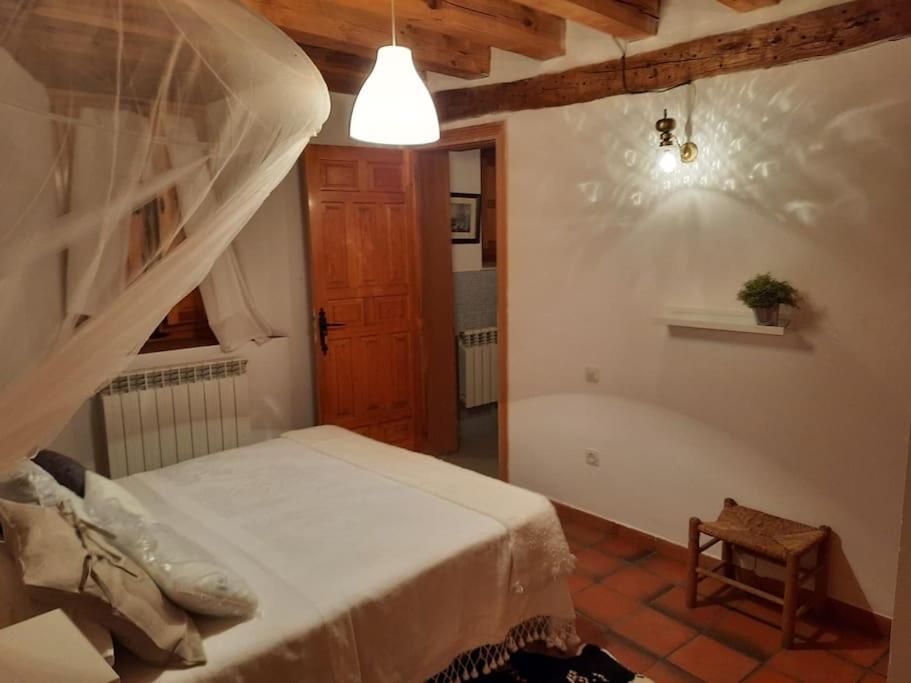 Casa Florentino Casa Centenaria Torre Val De San Pedro Eksteriør billede