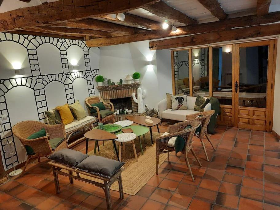 Casa Florentino Casa Centenaria Torre Val De San Pedro Eksteriør billede